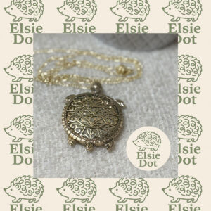 Magnifying Necklace Pendant - Large Sea Turtle